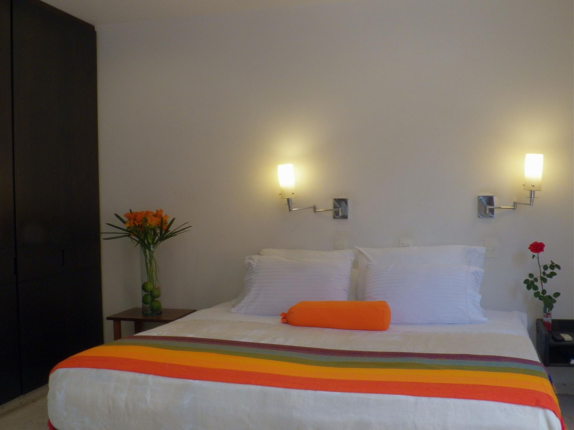 Hotel Casa Santa Monica Norte กาลี ภายนอก รูปภาพ