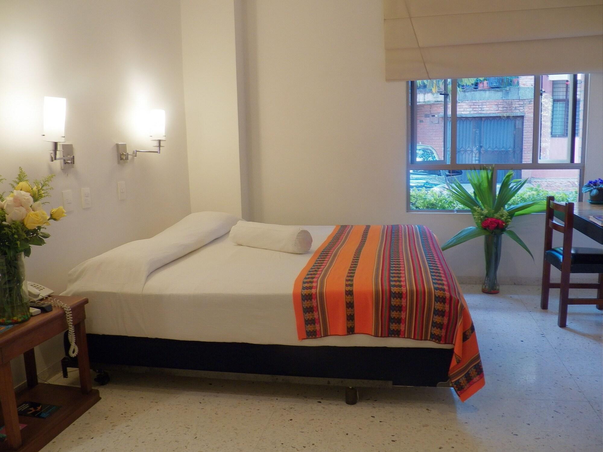 Hotel Casa Santa Monica Norte กาลี ภายนอก รูปภาพ