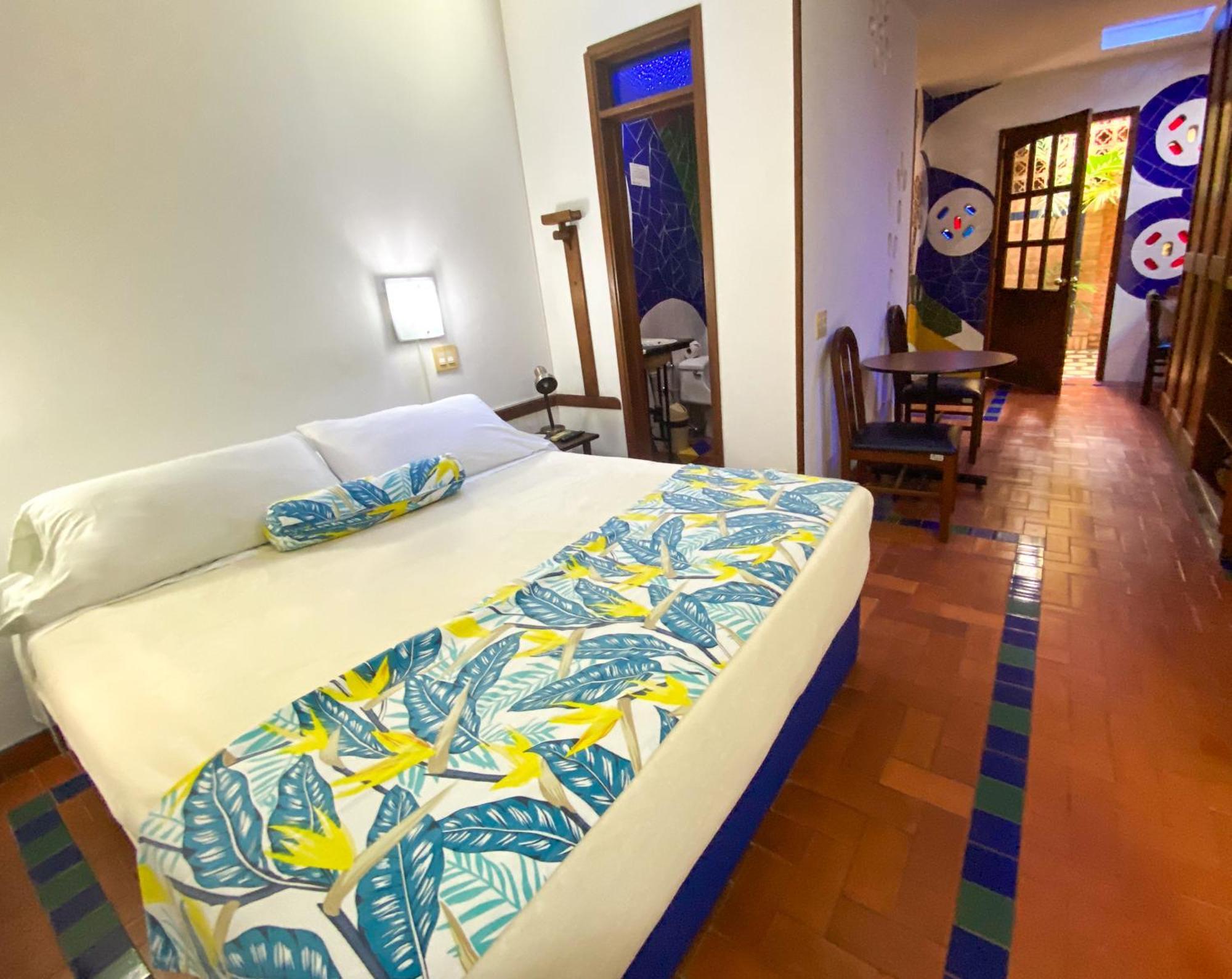 Hotel Casa Santa Monica Norte กาลี ภายนอก รูปภาพ