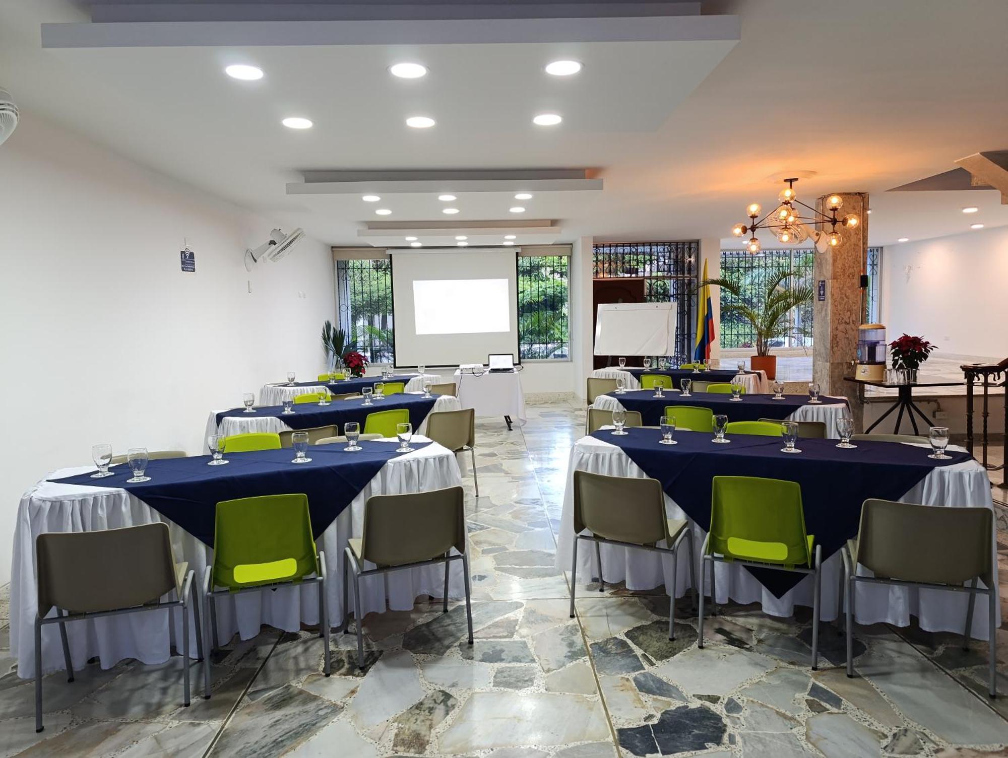 Hotel Casa Santa Monica Norte กาลี ภายนอก รูปภาพ
