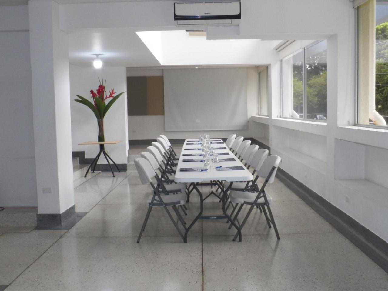 Hotel Casa Santa Monica Norte กาลี ภายนอก รูปภาพ